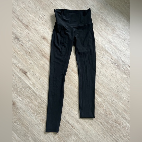 Lululemon Wonder Under High-rise Leggings - Picture 2 of 5